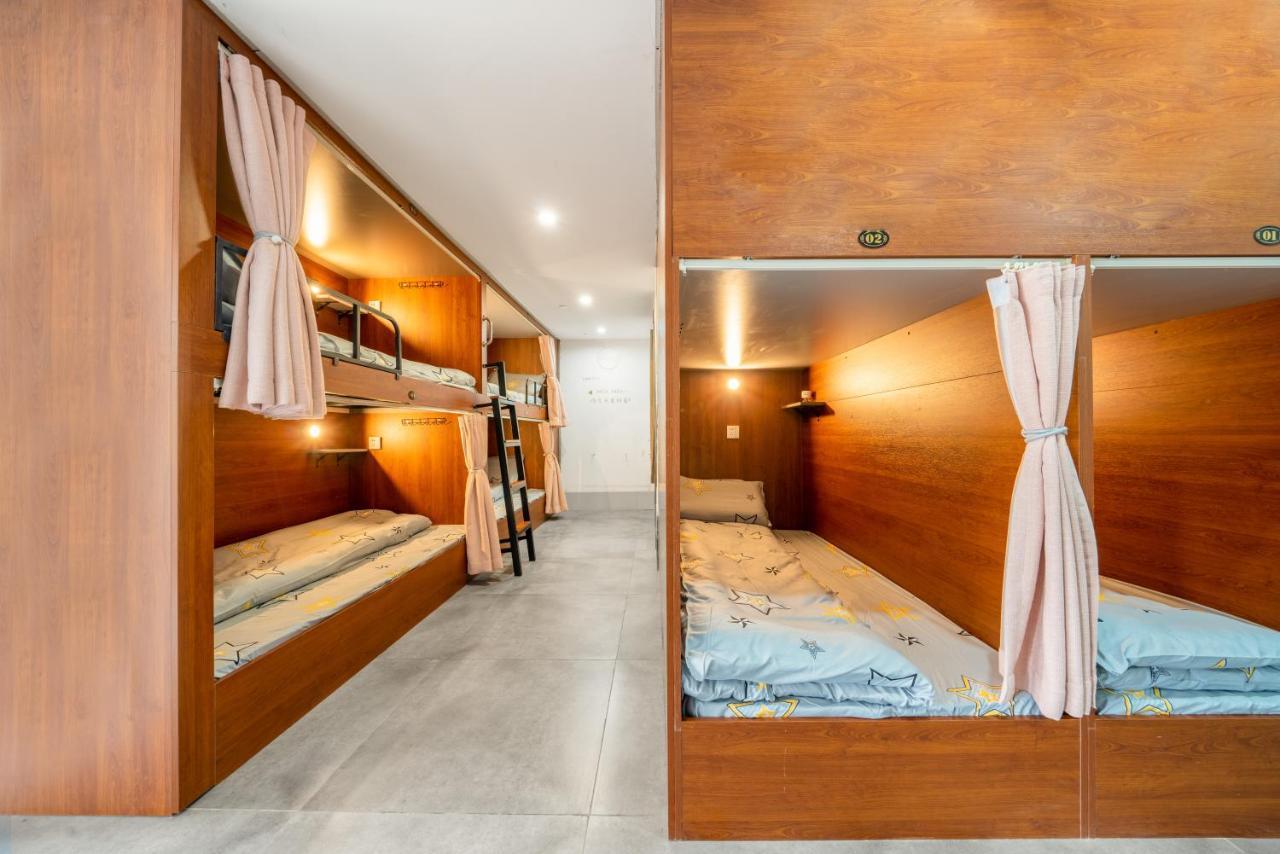 צ'ונגקינג Riverside International Youth Hostel阅江老院青年旅舍 מראה חיצוני תמונה