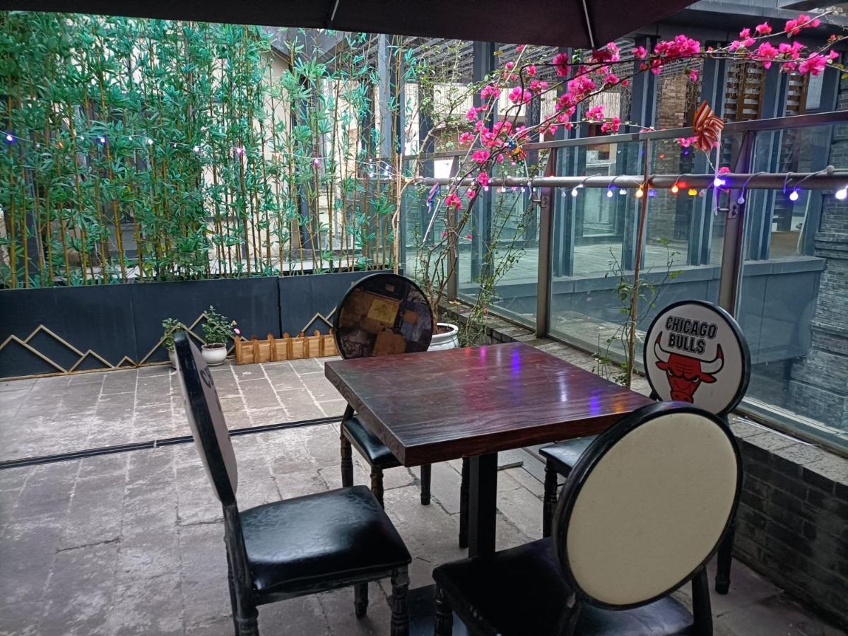צ'ונגקינג Riverside International Youth Hostel阅江老院青年旅舍 מראה חיצוני תמונה